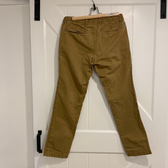 Men Gap Slim Fit khakis (30x30) - Picture 3 of 3
